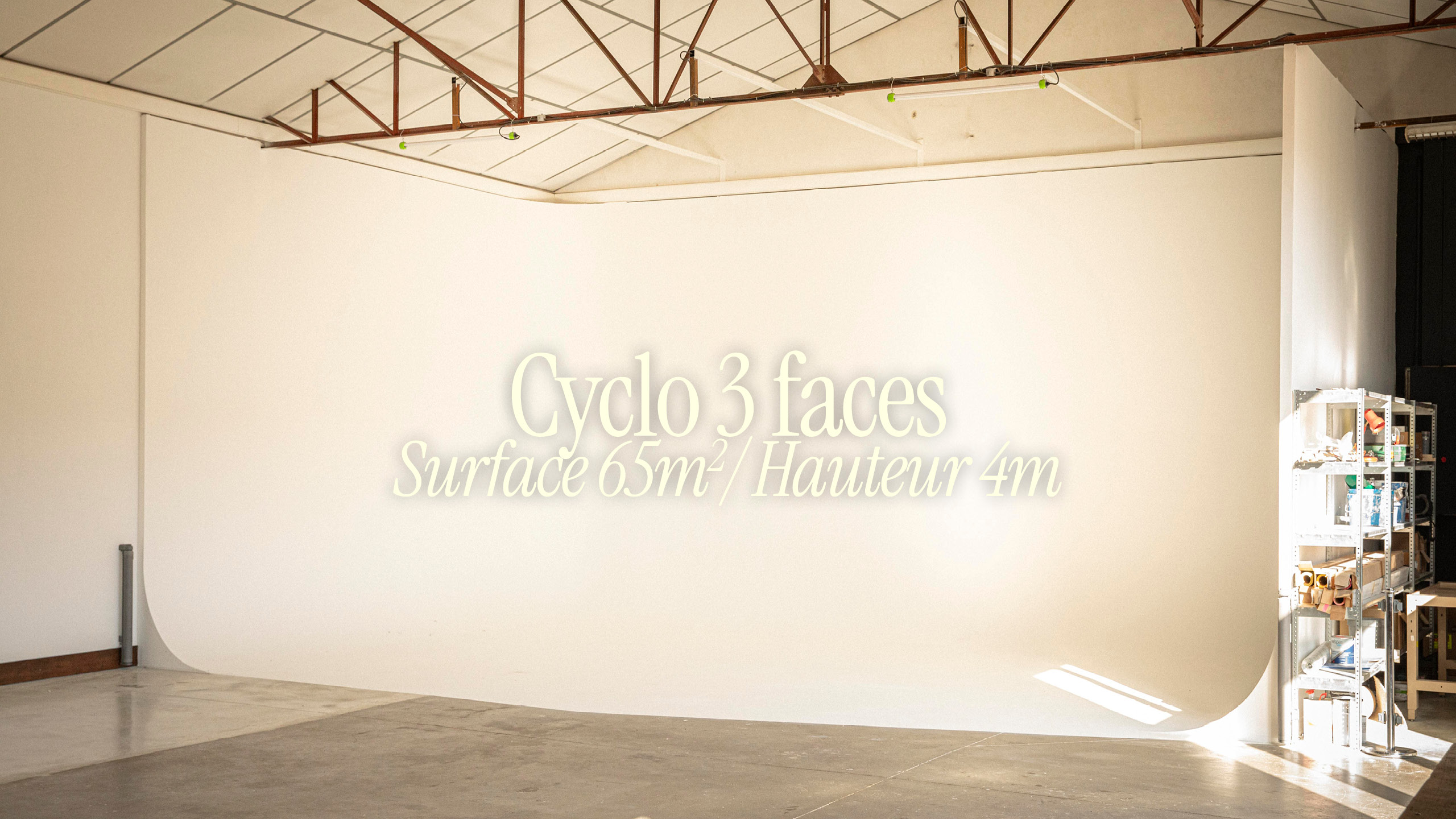 studio-photo-video-cyclorama